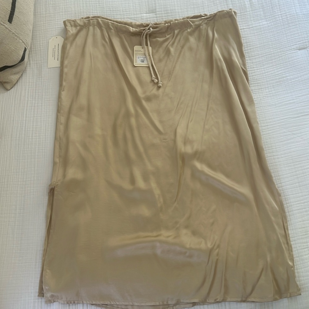 NWT Donni Sand Silk Cinch Skirt S/M